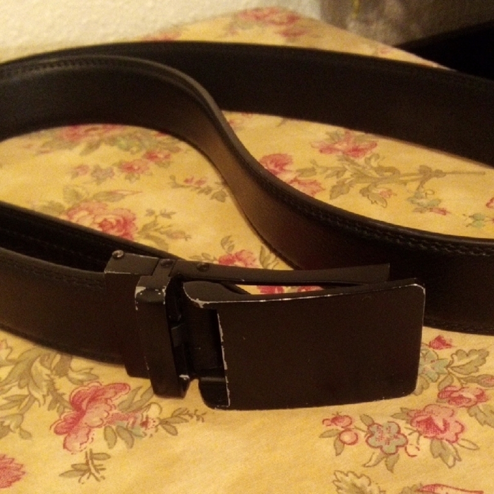 Men's Black Leather Belt - Picture 3 of 5
